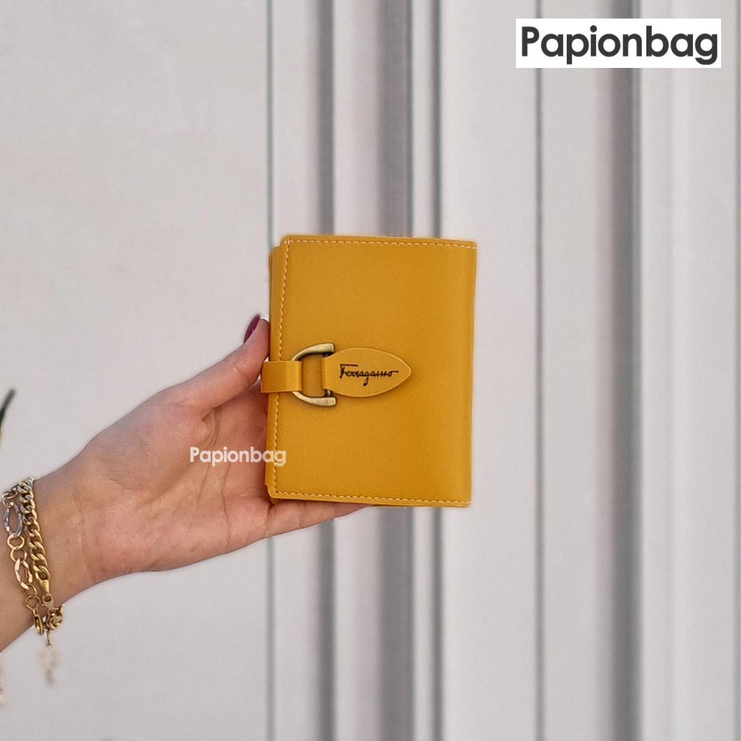 کیف پول دخترانه فراگامو کد 295 رنگ زرد