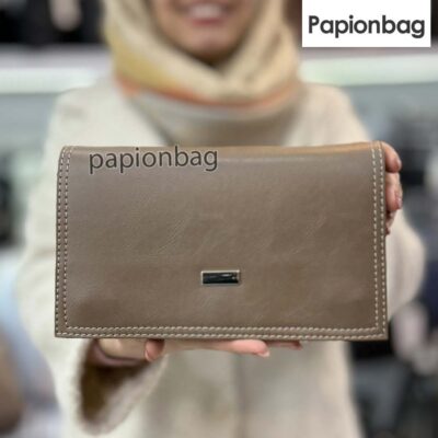 کیف مجلسی زنانه شیک کد711 دارای بند دوشی و مچی 10 کیف رنگ گردویی کد 711