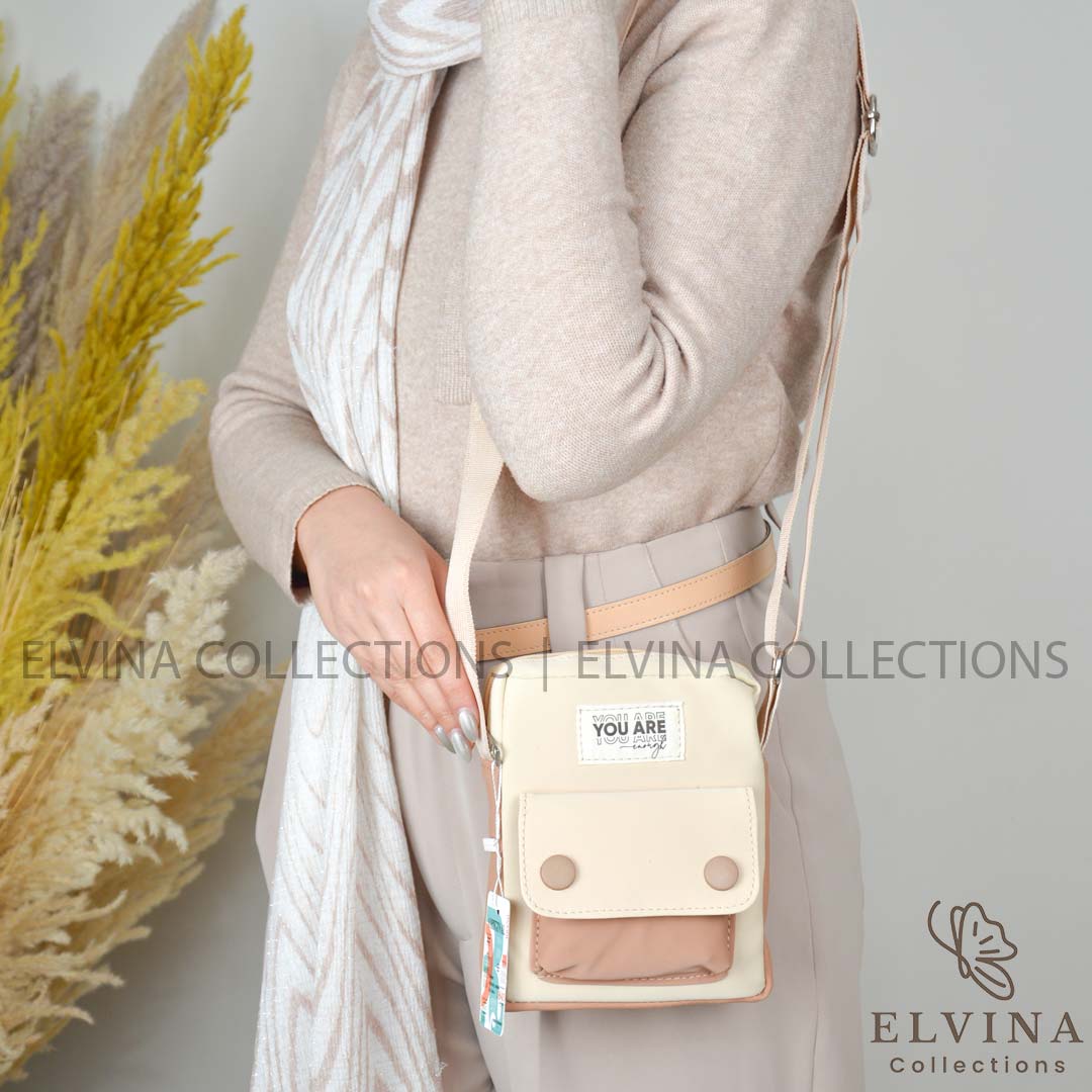 Minimalist shower bag692 54